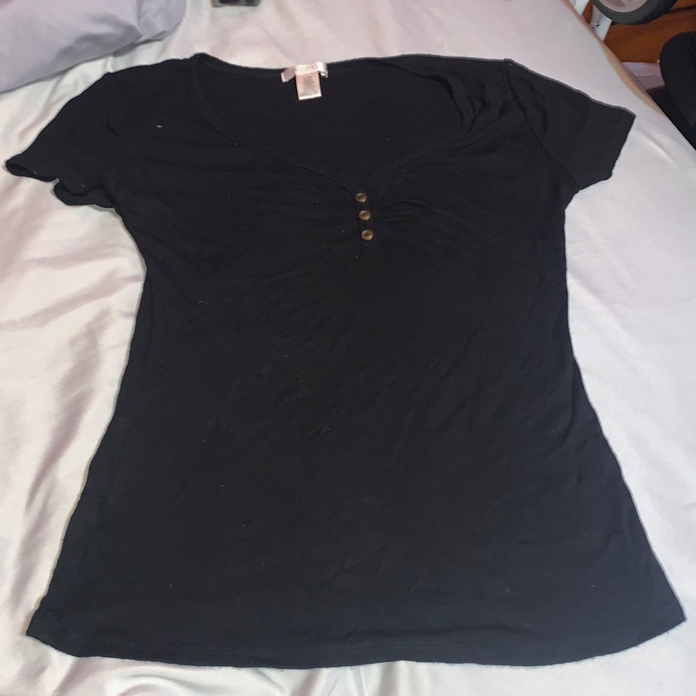 black shirt